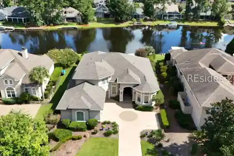 Award-Winning Hampton Lake Waterfront Home