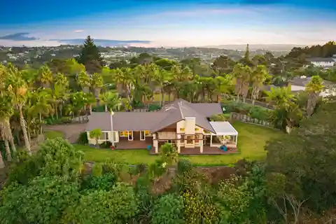 Country Charm with Urban Convenience