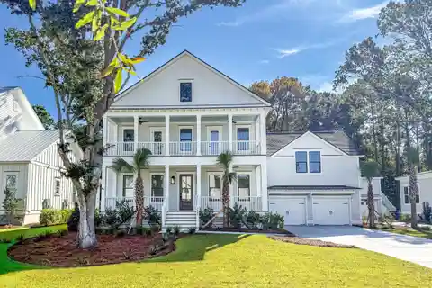 New Construction in Exclusive Delinger's Point