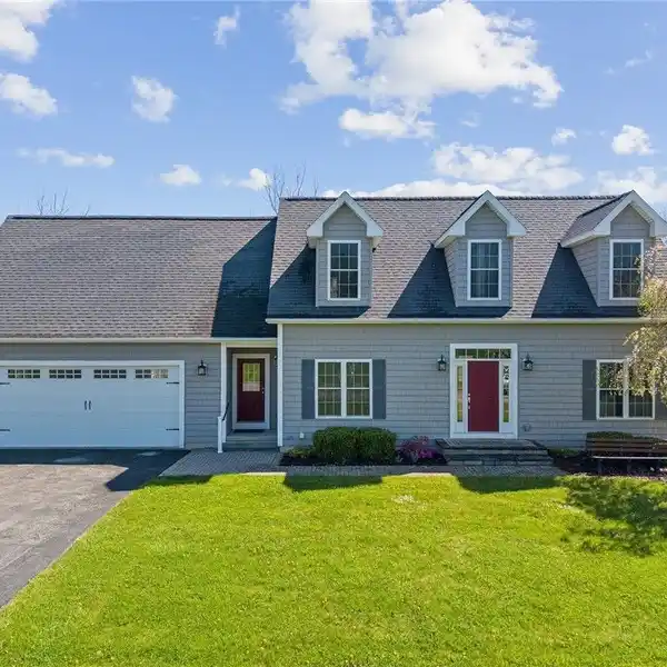 MAGNIFICENT HOME WITH INCREDIBLE SPACE