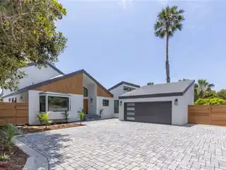 Beautifully Remodeled Capistrano Beach Home
