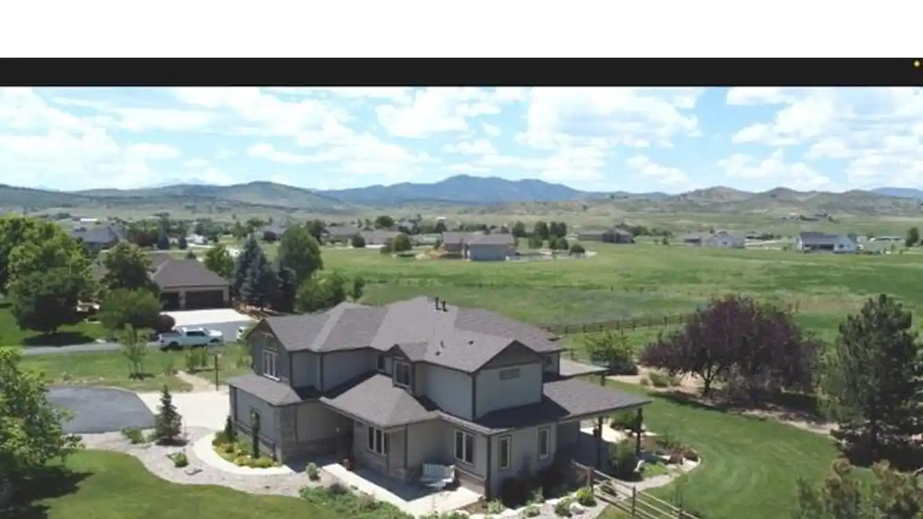 Beautiful Custom Home in Rainbow Lake Estates