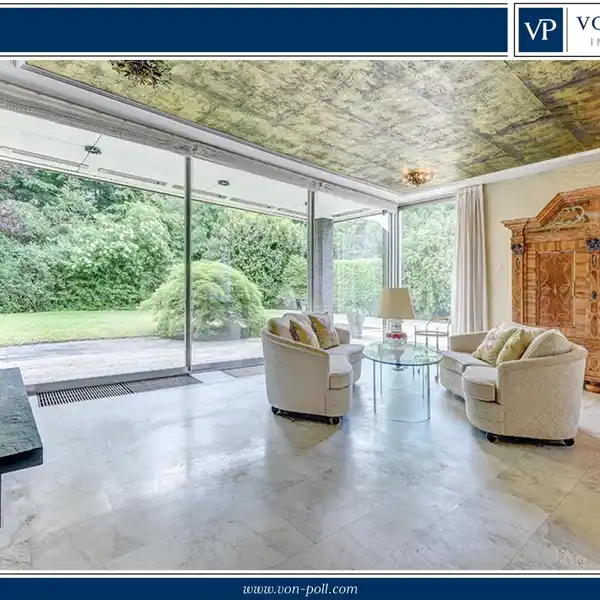 VERSATILE HOME WITH SEPARATE APARTMENT