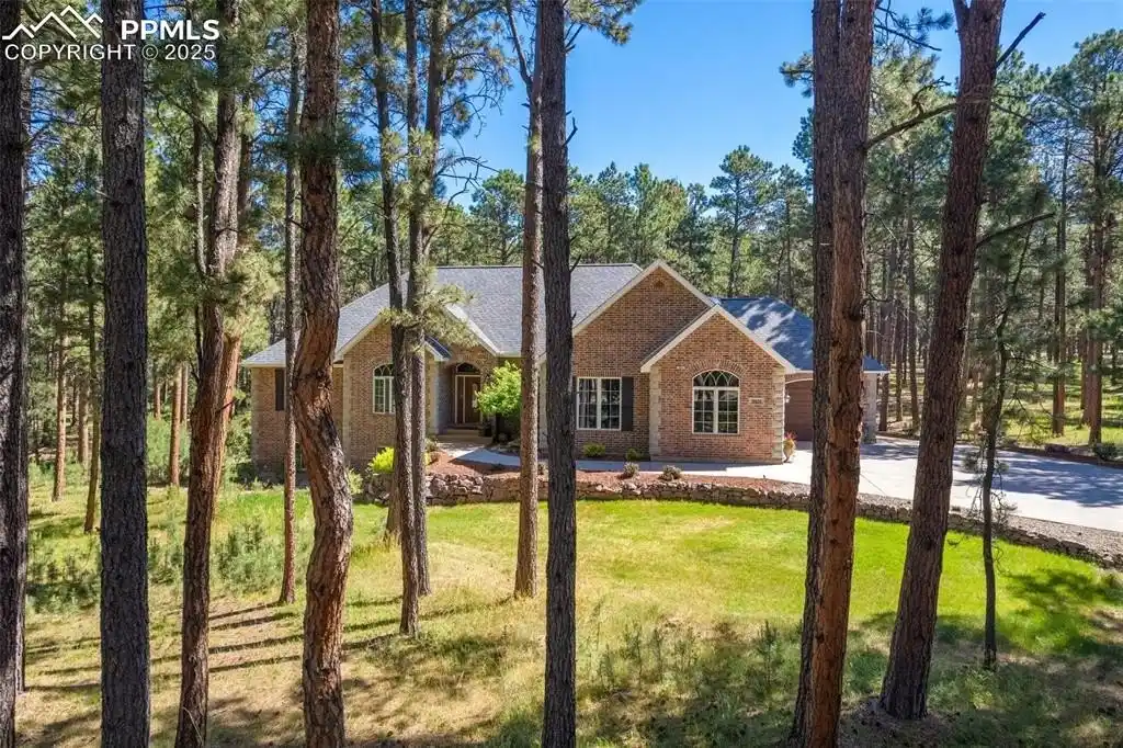 Private Sanctuary in Wissler Ranch