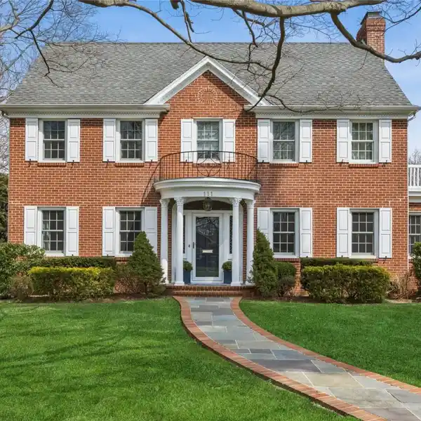 STATELY BRICK GEORGIAN COLONIAL