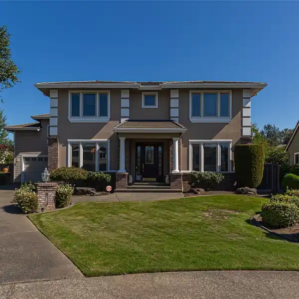 STATELY HOME IN A GATED COMMUNITY