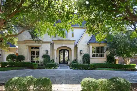Elegant Estate with Resort-Style Pool Oasis