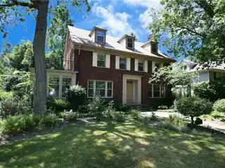 Beautifully Maintained Center Hall Georgian