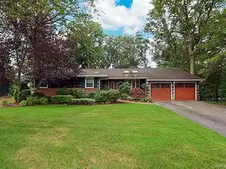Move-In Ready Mid-Block Ranch