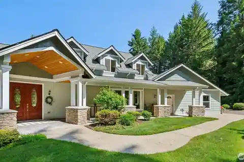 Gorgeous Acreage Property with Multigenerational Living
