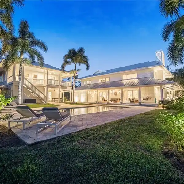 EXQUISITE PALM BEACH MEETS PALM CITY ESTATE