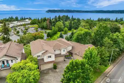 Elegant Townhome with Breathtaking Views