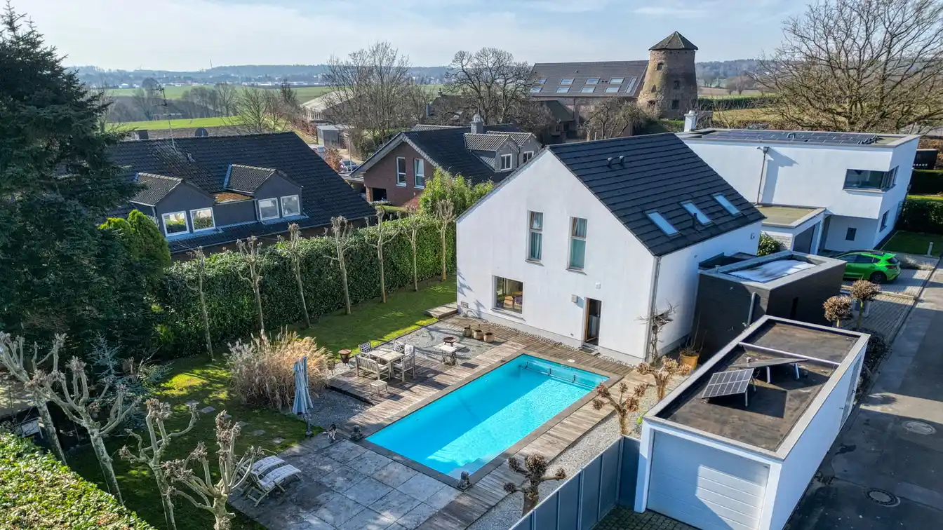 Exclusive Architect-designed House