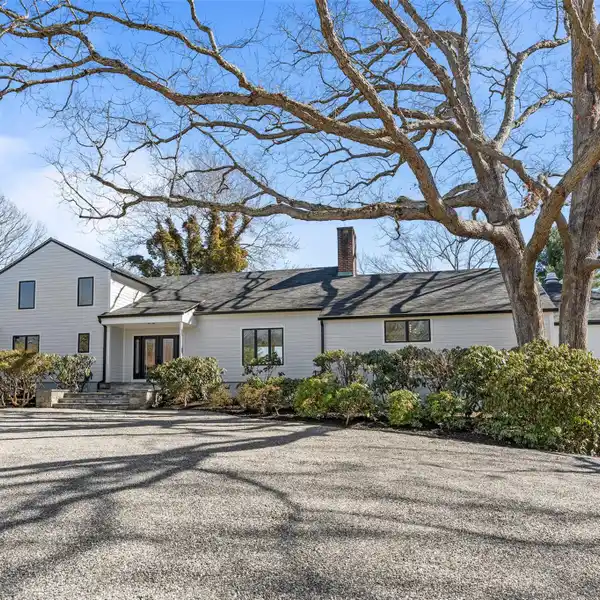 RARE 13-PLUS-ACRE SANCTUARY