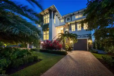 Gulf Access Home in a Highly Desirable Waterfront Neighborhood