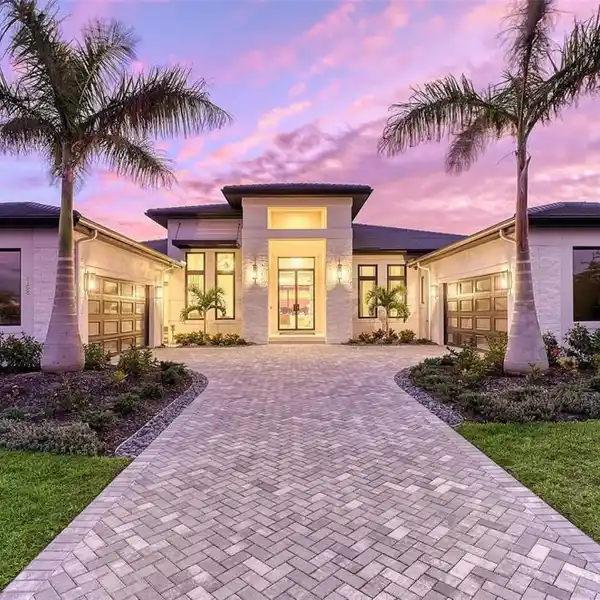 CREATE YOUR DREAM ESTATE IN AN EXCLUSIVE GATED COMMUNITY