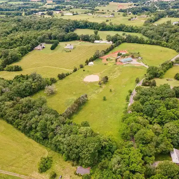 BEAUTIFUL AND VERSATILE 20-ACRE PROPERTY
