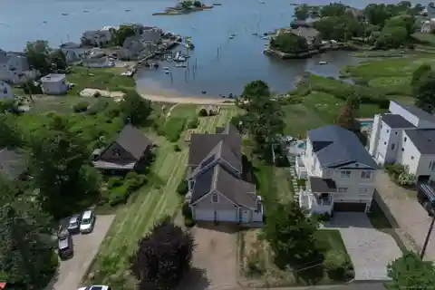 Direct Waterfront with Private Beach on Maltby Cove