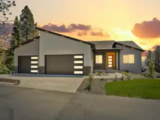 Contemporary Daylight Ranch Home