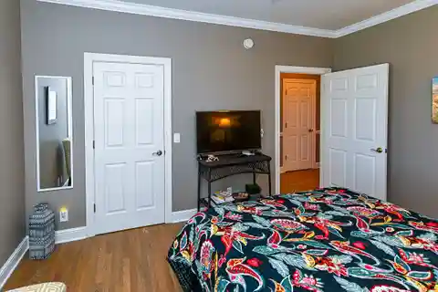 Hilltop Home at Hickory Top Farm - 49 Acres