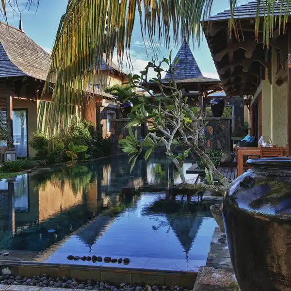 EXCEPTIONAL VILLA IN PRESTIGIOUS BELLE RIVIèRE ESTATE