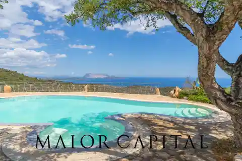 Magnificent Panoramic Villa in the Hills of Budoni