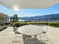 CONTEMPORARY LUXURY HOME WITH COMMANDING VIEWS