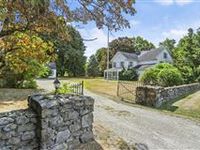 SUNNY ACRES IN SOUGHT AFTER FAIRFIELD