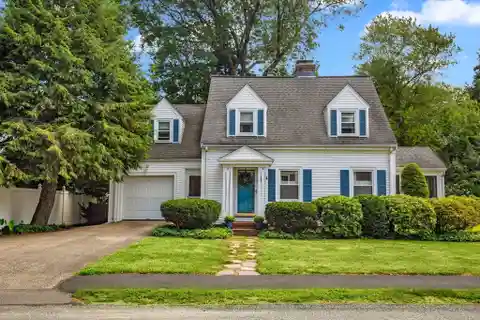 Fabulous In-Town Colonial Cape