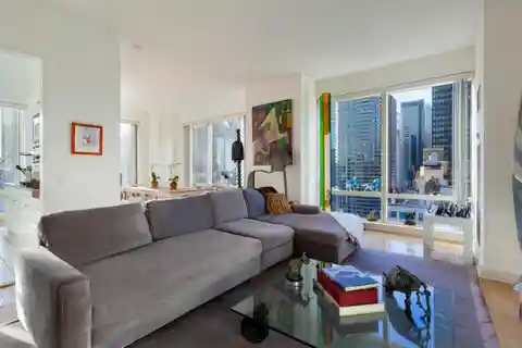 Spacious Convertible Three Bedroom at United Nations Plaza