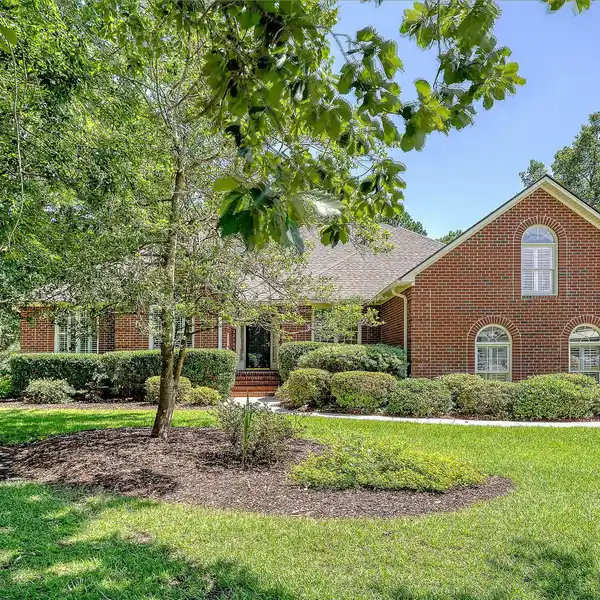 IMMACULATE MOVE-IN READY LUXURY HOME