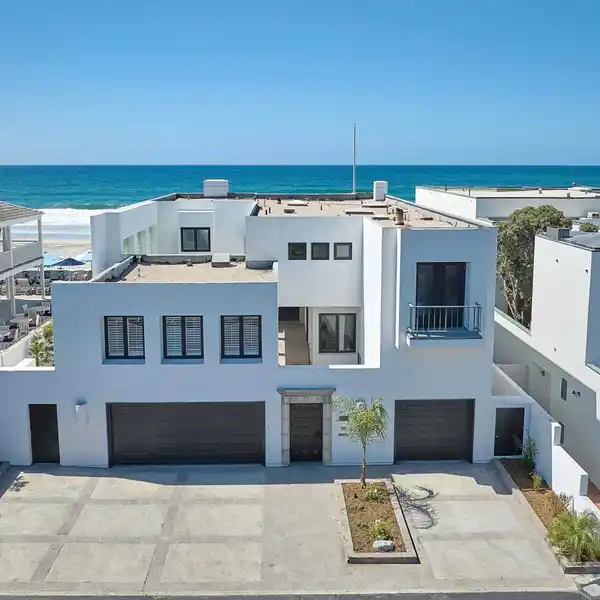 RARE BEACHFRONT COMPOUND
