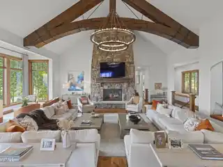 Elevated Mountain Living in an Exclusive Community