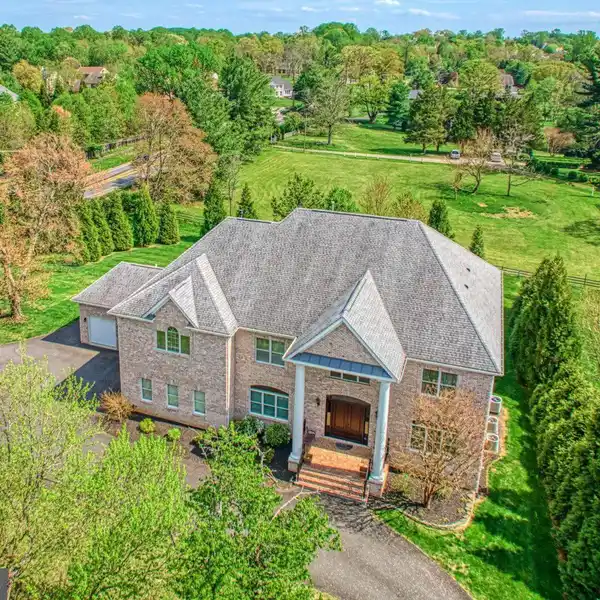 ARCHITECTURAL MASTERPIECE WITH WALK-OUT RECREATION ROOM