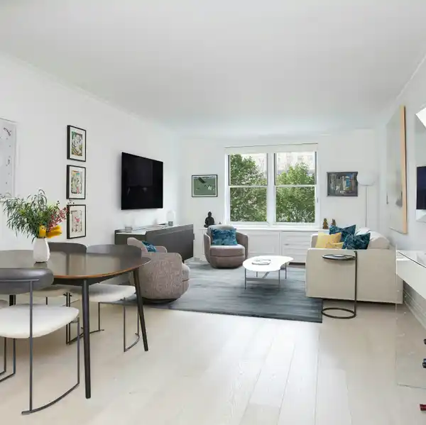TURNKEY TWO BEDROOM NEAR CENTRAL PARK