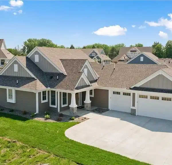 STYLISH VILLA LIVING WITH NATURE AMENITIES