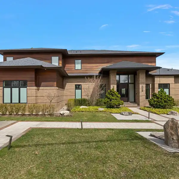 NEWER CONSTRUCTION LAKEFRONT HOME ON OVER AN ACRE