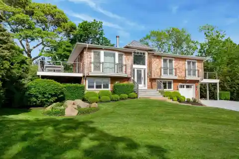 Chic Light-Filled Home for Rent