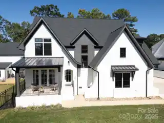Spacious Home with Screened Porch