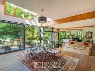 Eco-Chic Retreat on the Edge of Paris