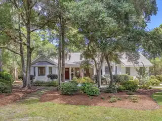 Refined Comfort in the Heart of the Arboretum Just Minutes from the Beach