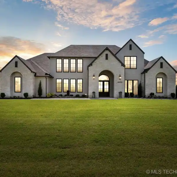 GATED ESTATE LIVING WITH DESIGNER LUXURY TOUCHES