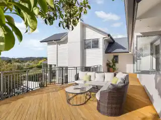 Alfresco Perfection in Prime Waimauku Location