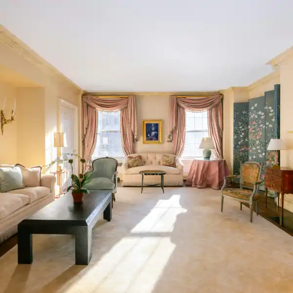 CANDELA CLASSIC EIGHT WITH SUNNY PARK AVENUE FRONTAGE