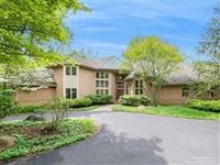 MASTERFUL AND GRAND RESIDENCE IN ANN ARBOR