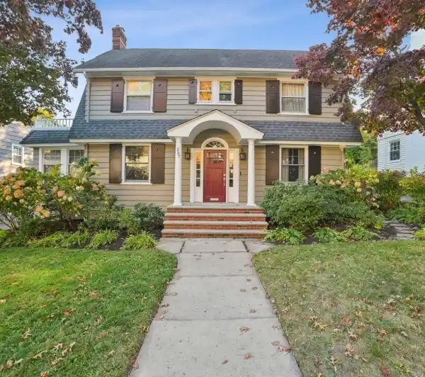 TURNKEY CENTER HALL COLONIAL