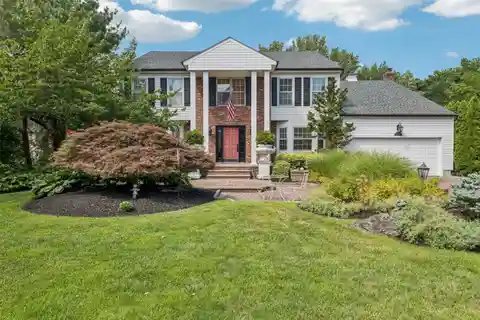 Elegant Colonial Living in Desirable Esquire Estates