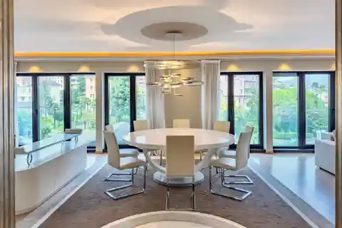 Modern Apartment in Convenient Location