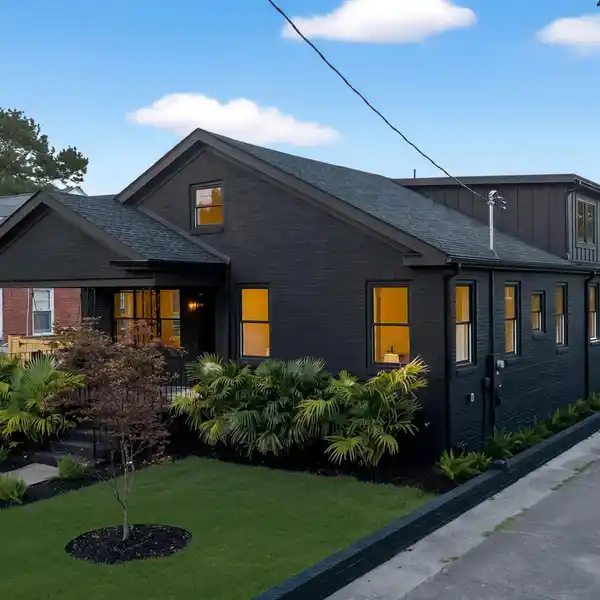 FULLY RENOVATED HOME IN WAGENER TERRACE