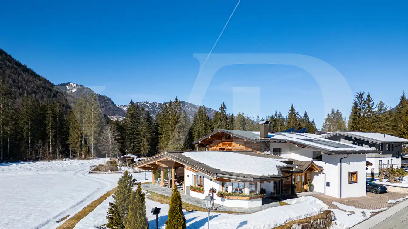 Special Property in a Picturesque Setting